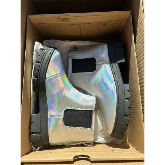 UGG - Kids' Ashton Chelsea Shine Size 5 - Picture 1 of 12